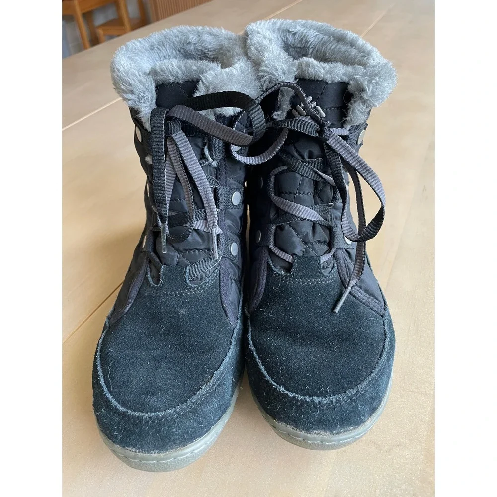 Columbia Women's Powder Summit Shorty Waterproof Black Suede Quilted‎ Snow Boots